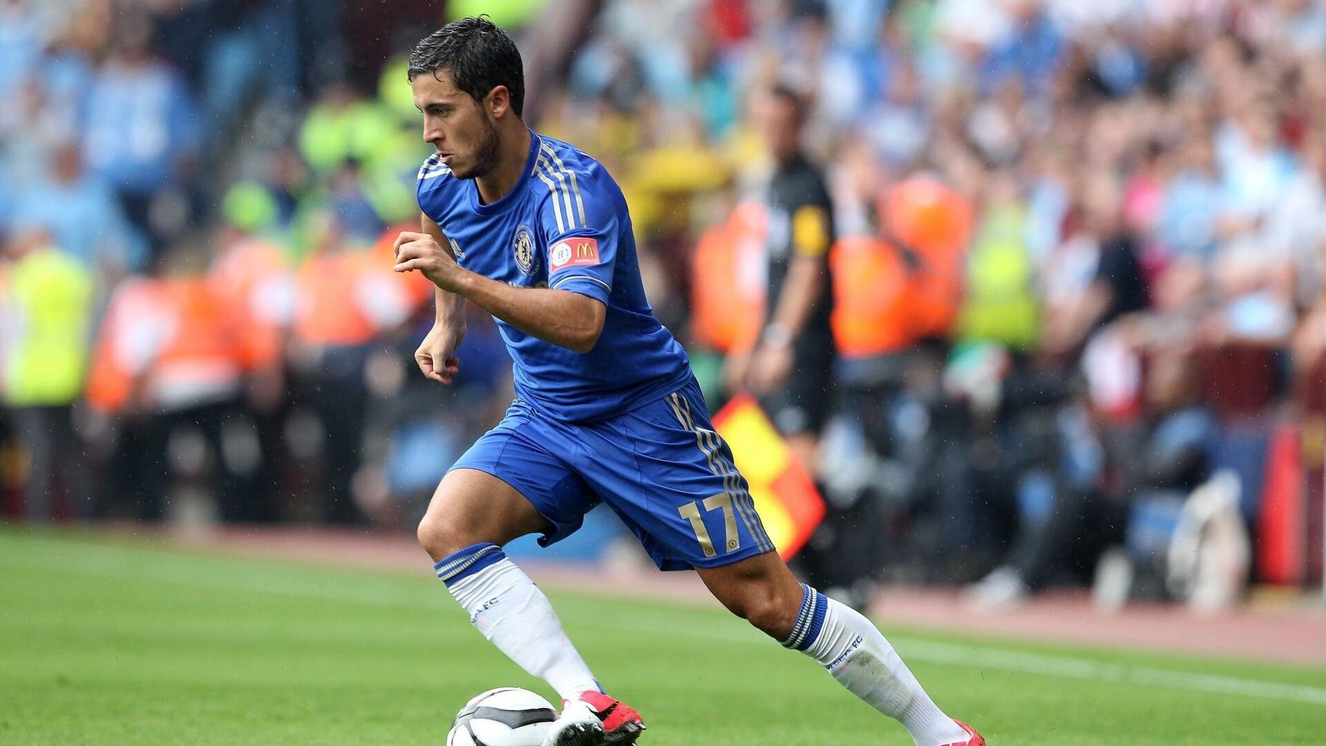 李娜陪伴女儿参加校园运动会拍照留念，李娜不打全运会